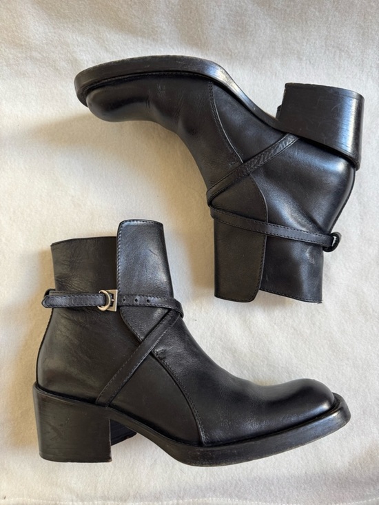 Barneys New York Shoes - VINTAGE 90s Barneys New York Square Toe Leather Boots EU 37
